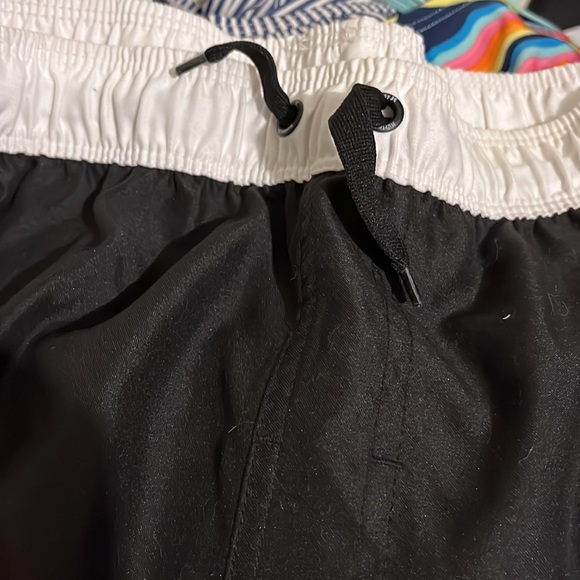 Boys XL Hurley Lined Swim Shorts - Picture 2 of 4